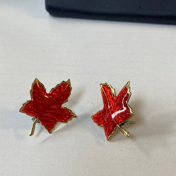 Jewelry - Red Maple Leaf Earrings